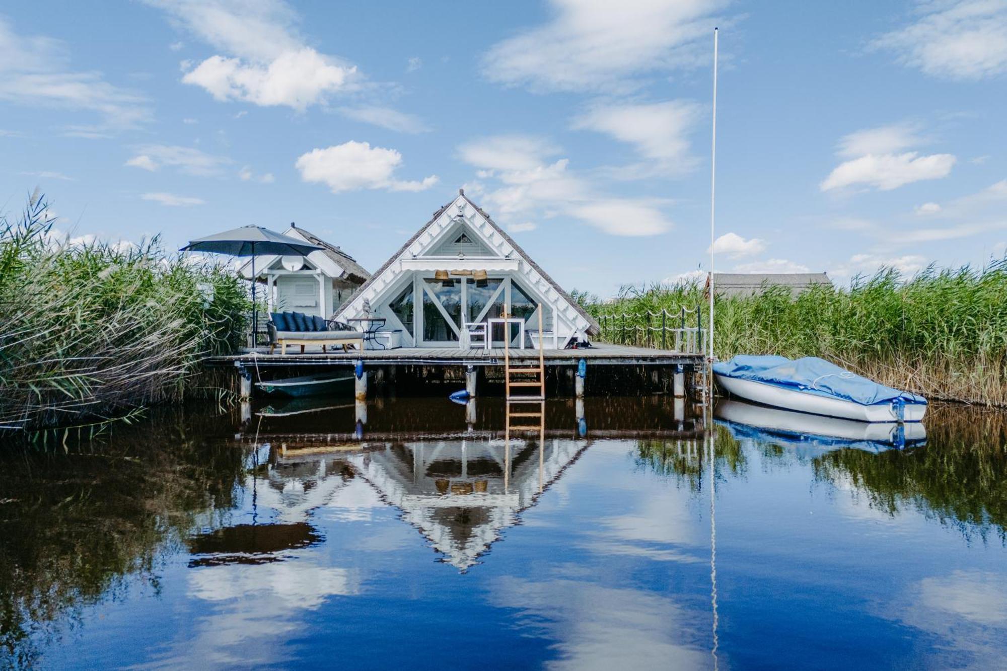 Seehuette Neusiedlersee - Seehaus Inklusive Elektroboot Ruszt Kültér fotó